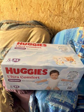 Продам Новые подгузники-трусики Huggies для мальчиков 5 (12-17 кг) 84 шт