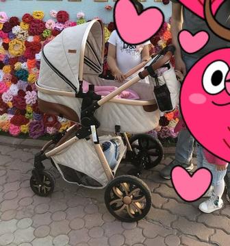 Коляска прогулочная
