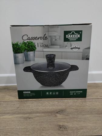 Кастрюля UAKEEN Germany 32 см новая, в коробке