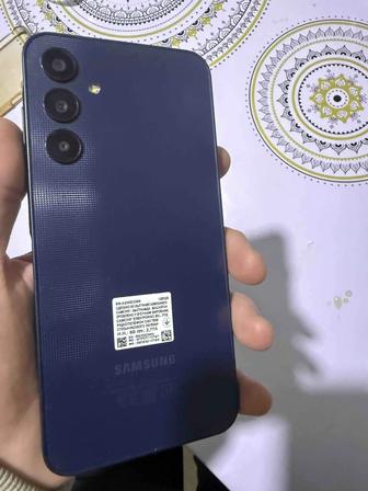 Продам Самсунг а25