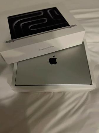 MacBook Pro 16 M3 Pro