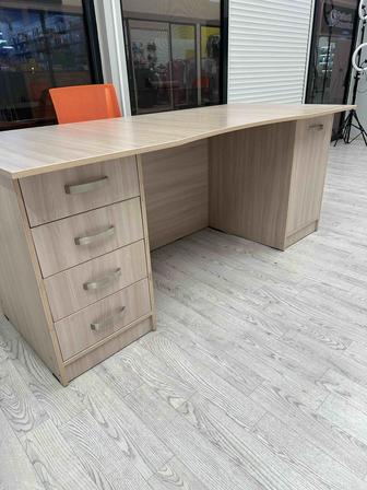 Продам офисный стол