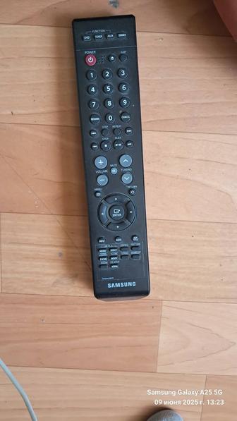 Пульт от телевизора Samsung. Пишите