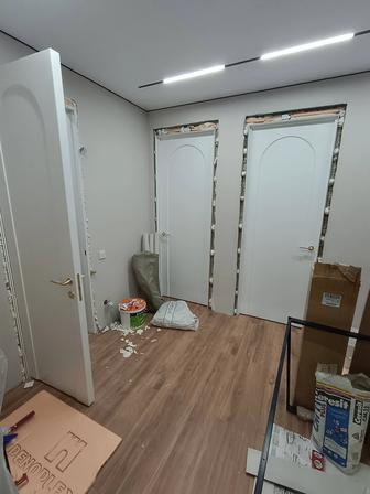 Установка межкомнатных дверей