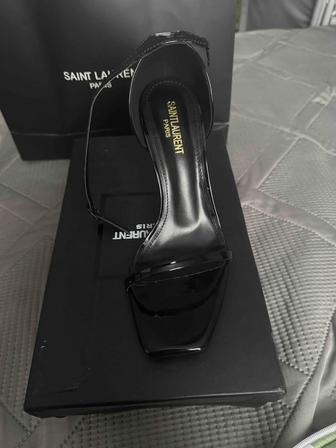 Продаю босоножки YSL