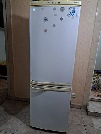 Холодильник б/у