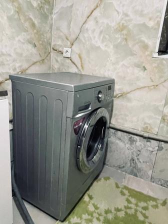 Продаю б/у стиральную машину