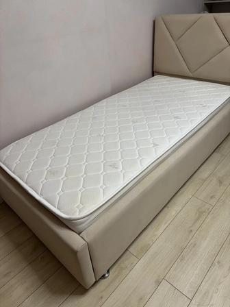 продам кровать в хорошем состоянии