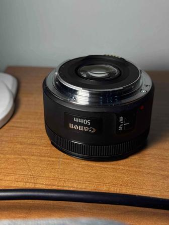 Объектив Canon EF 50mm f/1.8 STM