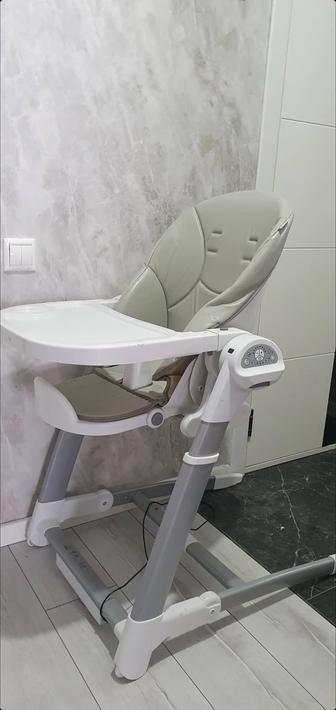 Детский столик