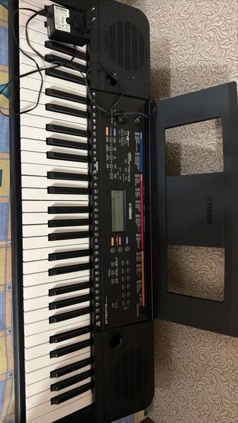 Продам синтезатор Yamaha