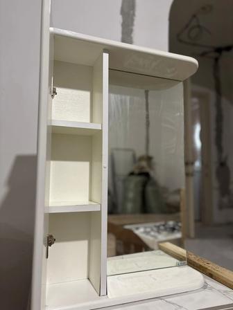 Продам шкафчик с зеркалом в ванную