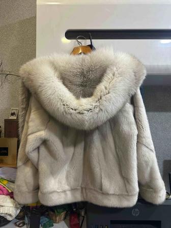 Продам норковую шубу