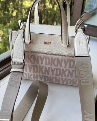 Продам сумку DKNY