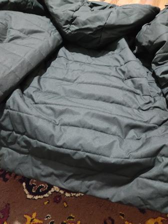 Куртка женская в отличном состоянии