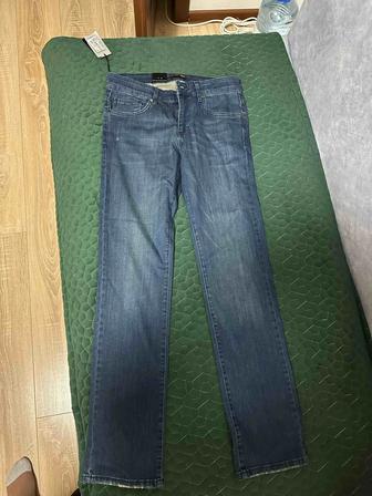 Продам джинсы