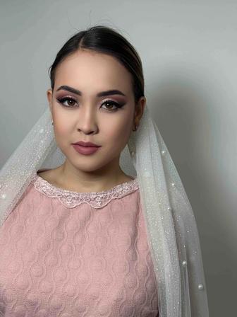 Макияж и прическа