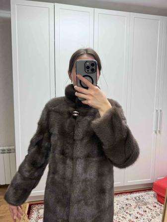 Продаю норковую шубу размер S-M