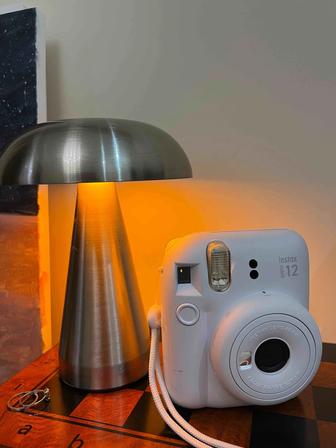 Instax mini 12 / Fuji Film