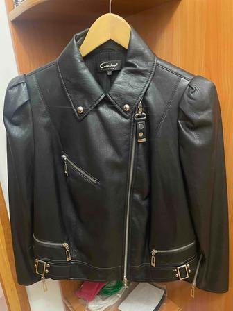 Кожаная куртка 48 размера
