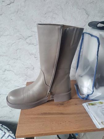 Продам сапоги.