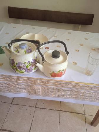 Эмалированные чайники.