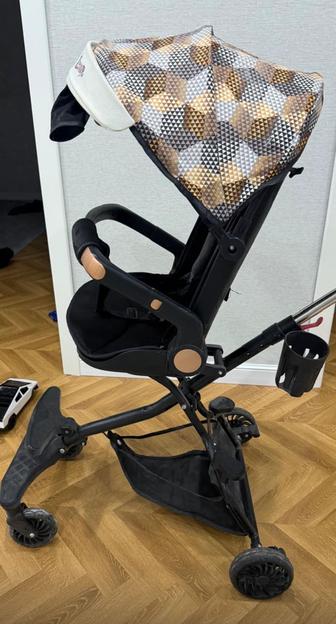 Коляска прогулочная