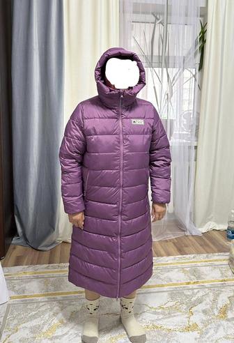 Продается длинный пуховик .