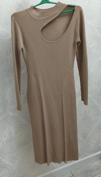 Продам новое платье