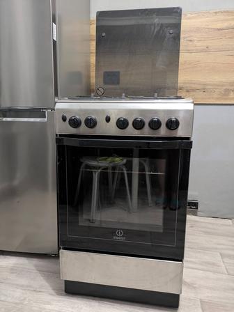 Газовая плита Indesit б/у