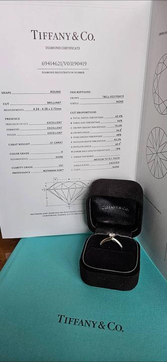 Бренд Tiffany Co. Solitaire. Кольцо в платине с бриллиантом.