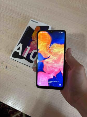 Самсунг А10