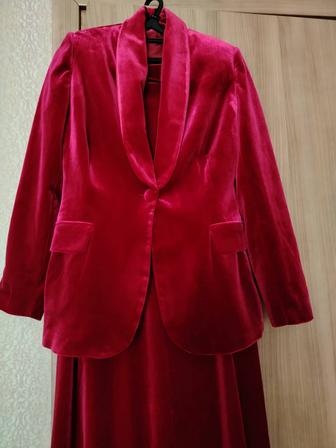 Женский костюм юбочный двойка