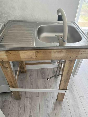 Рокавина (б/у), смеситель (нов) продаю (гофра новый, подарка),
