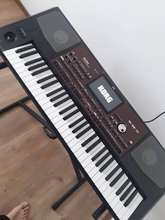 Продам Корг па700 Korg pa 700