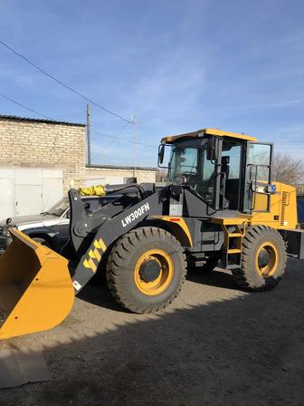 Услуги фронтального погрузчика