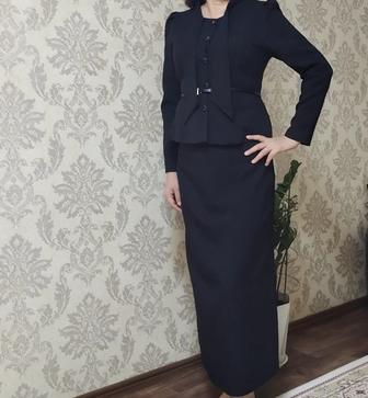Костюм с юбкой классика