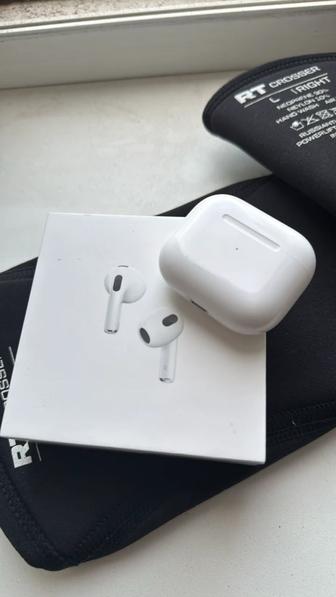 Продам AirPods 3 новые