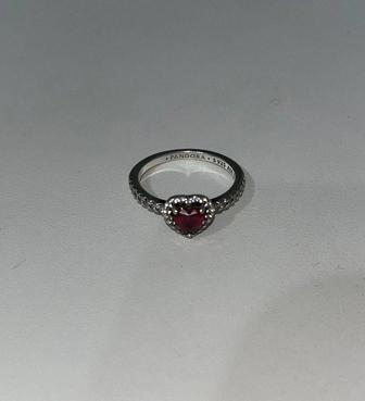 Продам кольцо Pandora