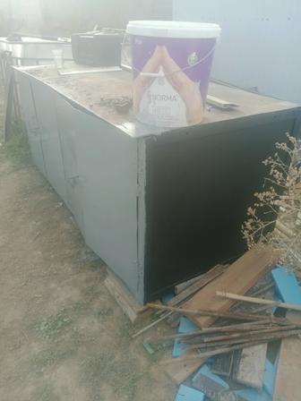 Стол металлические