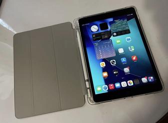 iPad 9, Pencil и чехол. В идеальном состоянии