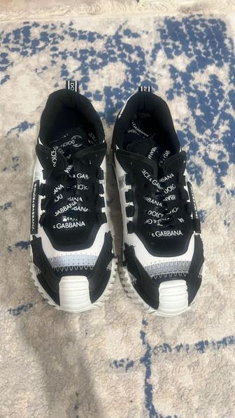 Кроссовки женский