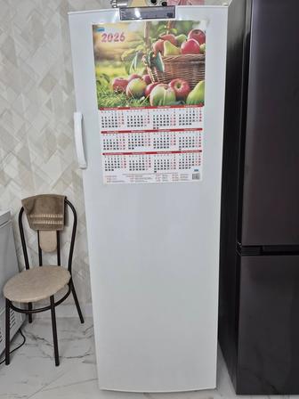 Продам морозильник