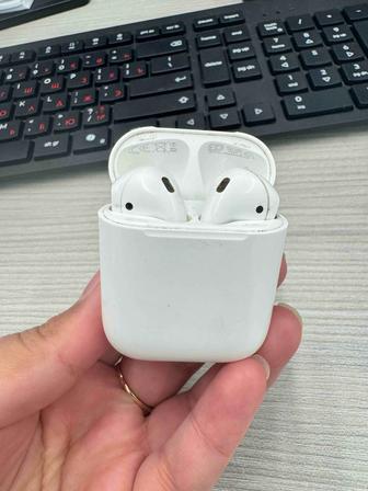 Продам наушники AirPods 2