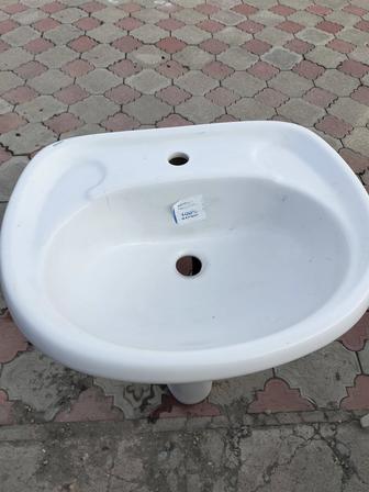 Продам раковину с пьедесталом