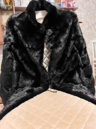 Продам норковую шубу 42 размера