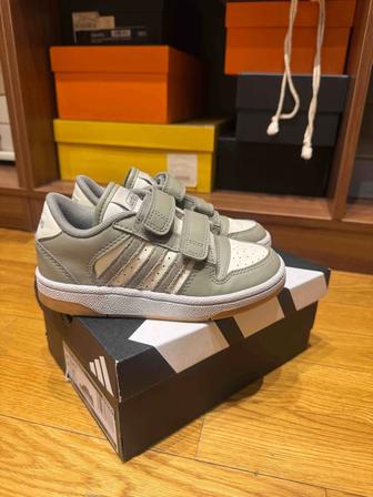 Детские кроссовки Adidas