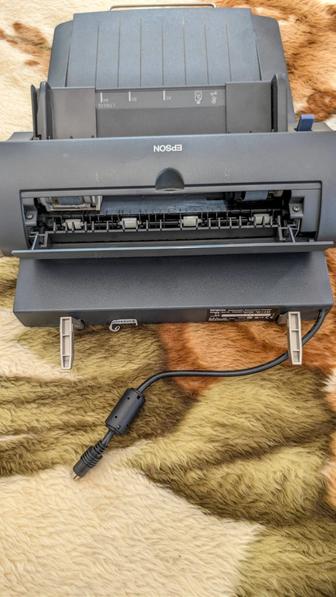 Продам сканер документов Epson Perfection V500 Office