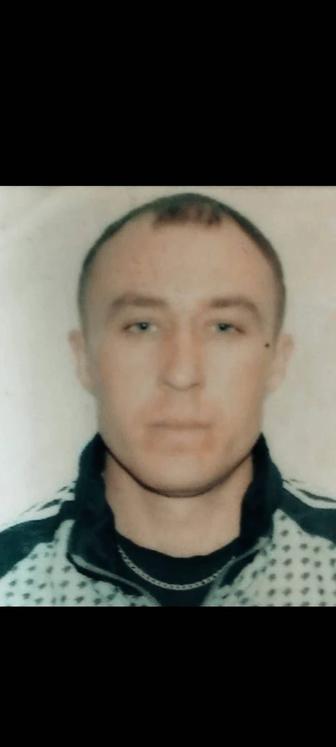 Слесарь