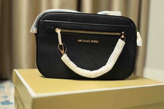 Продам сумочку Michael Kors Оригинал